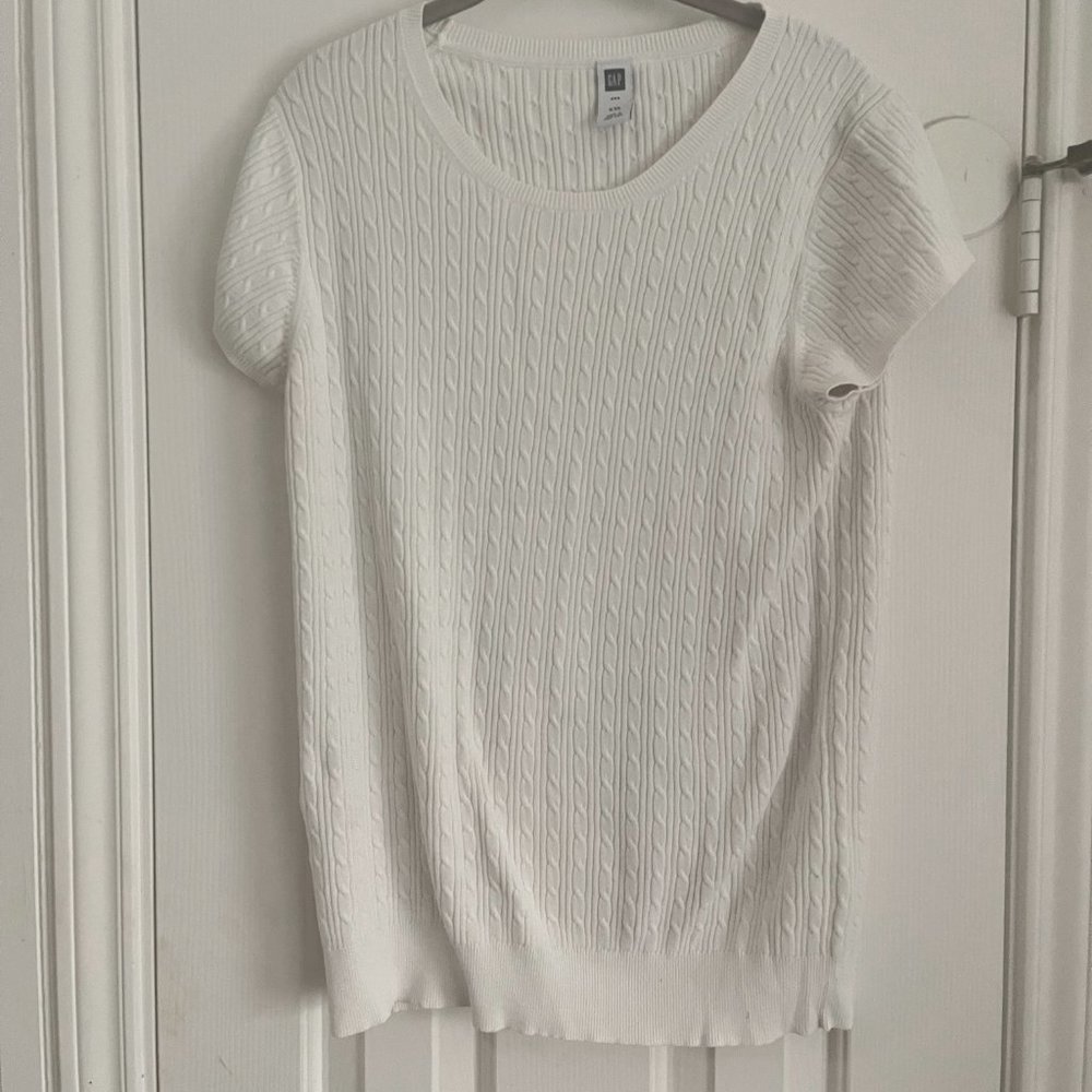 Gap short sleeve sweater